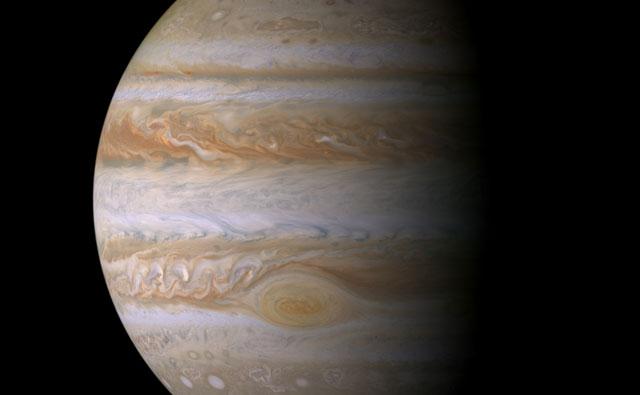 Исследователи космоса хотят превратить Юпитер в звезду