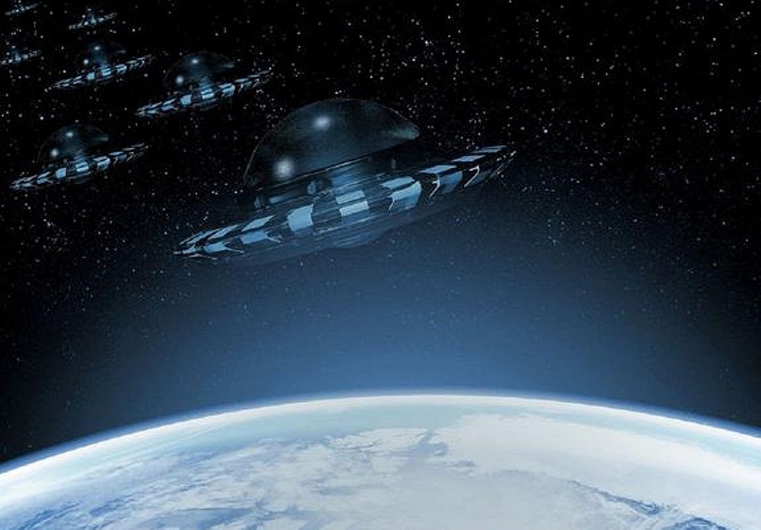 Уфолог заявил о движущемся к Земле флоте НЛО