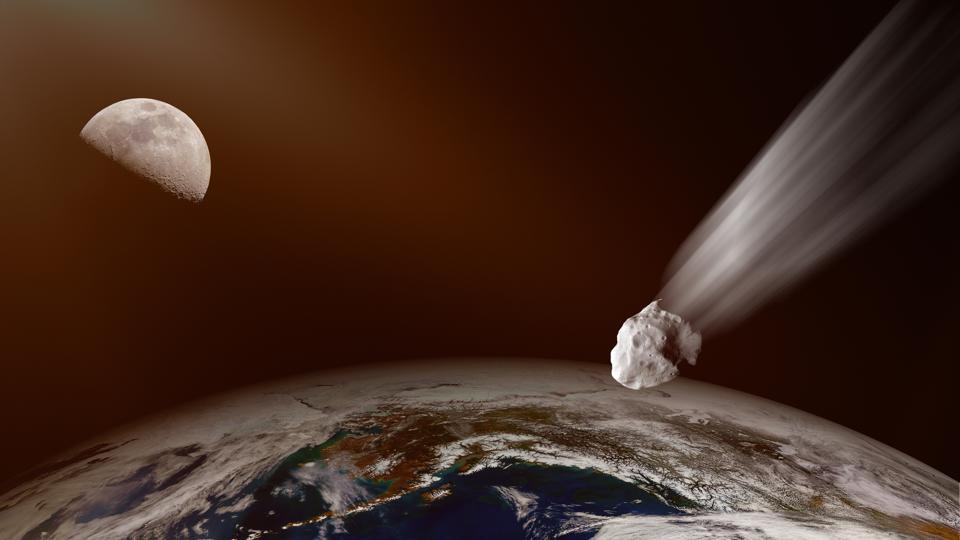 Самый крупный астероид в истории успешно разошелся с Землей