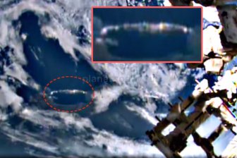 Около МКС пролетал НЛО в форме сигары