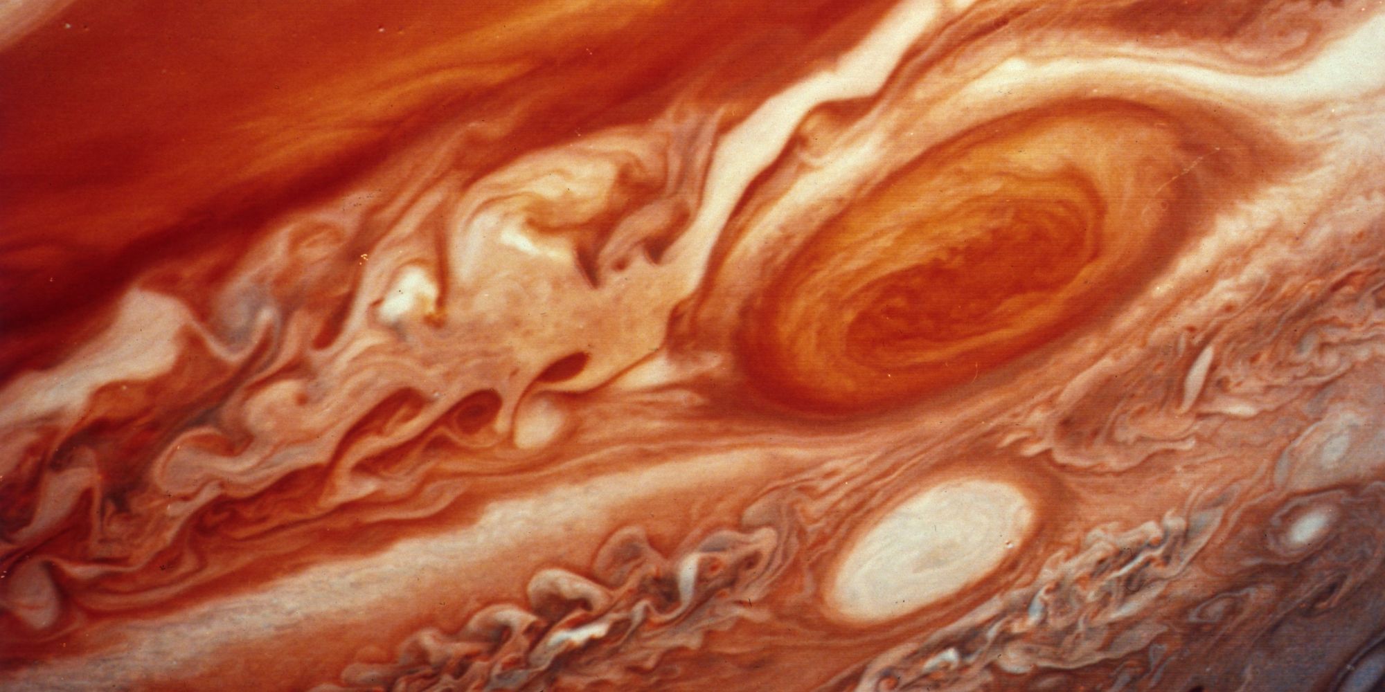 Большое красное пятно Юпитера пребывает под угрозой исчезновения