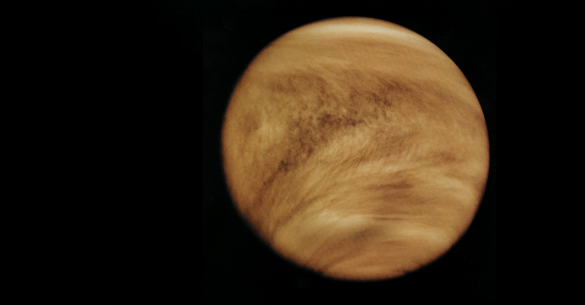 Астрономы рассмотрели темную сторону Венеры и ее особенные облака