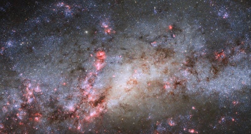 «Хаббл» сфотографировал процесс столкновения двух массивных галактик