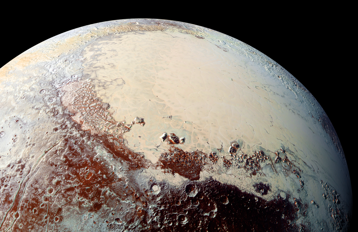 Астрономы исключили наличие у Плутона колец