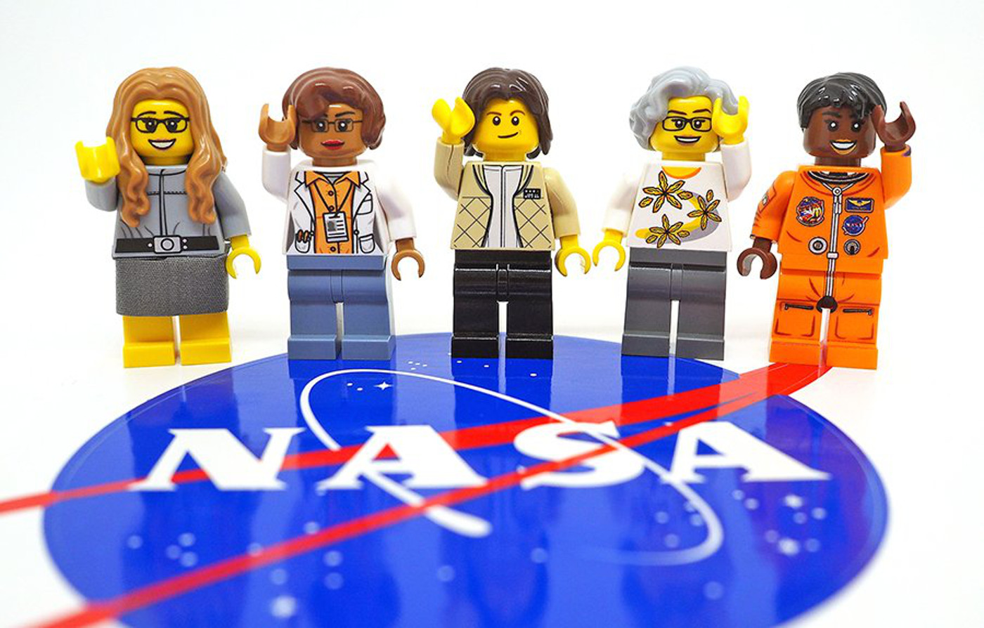 Фигурки женщин-ученых НАСА будут выпущены компанией LEGO