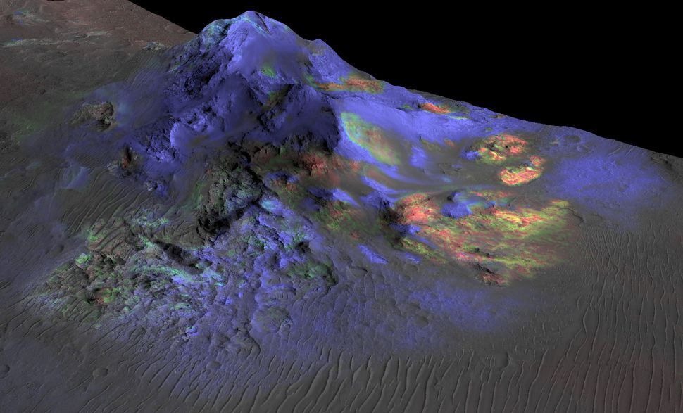 Секрет появления фиолетовых пятен на Марсе наконец-то разгадан