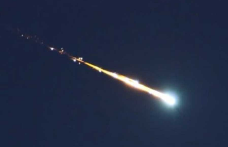 Упавший метеор в Финиксе был заснят камерами наблюдения