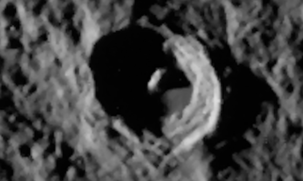 Молитвенная башня была обнаружена Скоттом Уорингом на снимке Меркурия