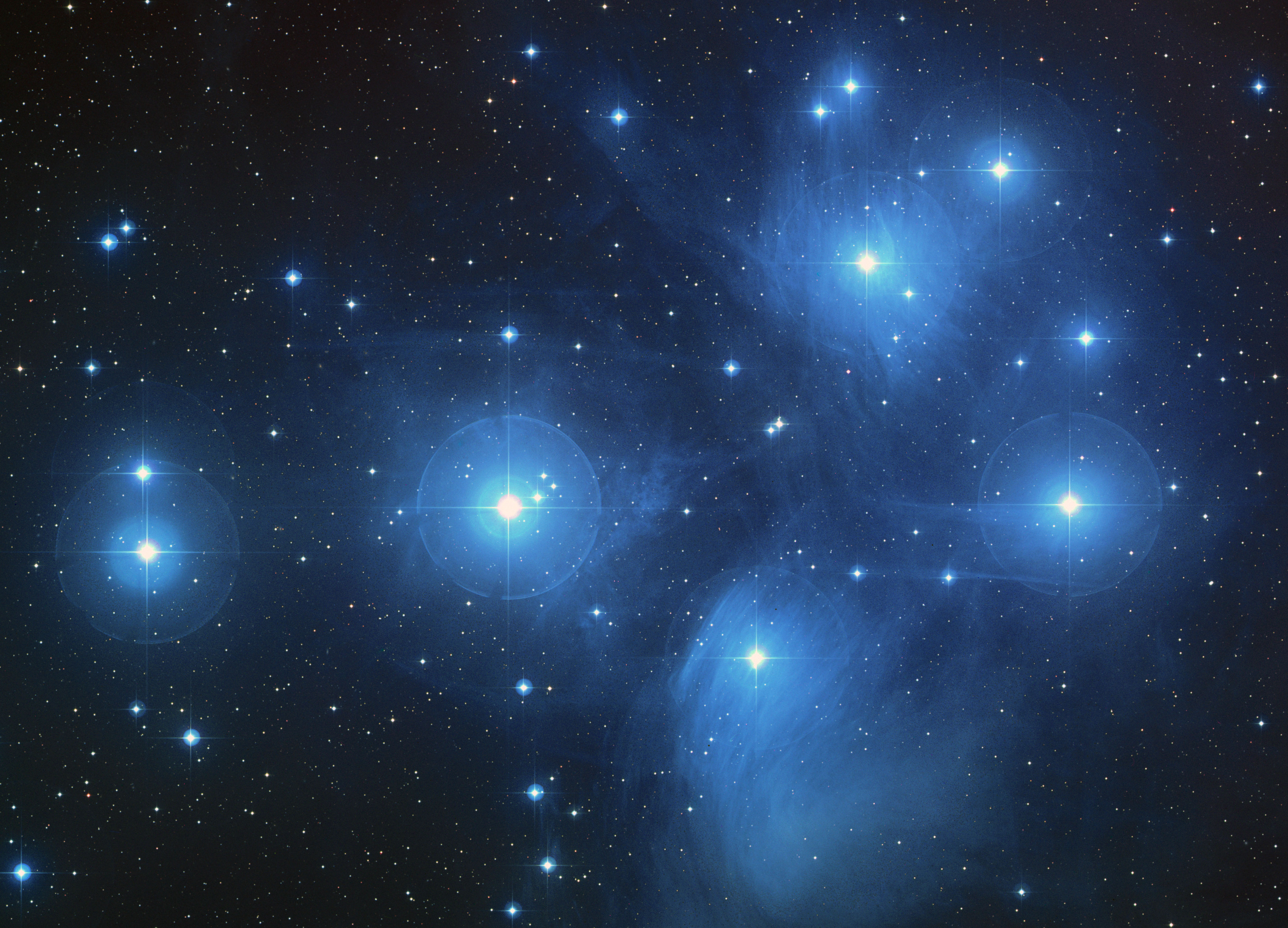 Астрономы выделили наиболее необычные звезды во Вселенной