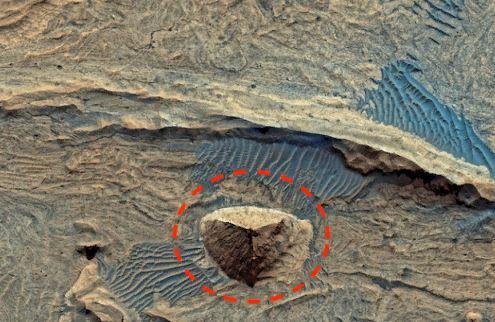 Уфологи: на Марсе обнаружена огромная пирамида