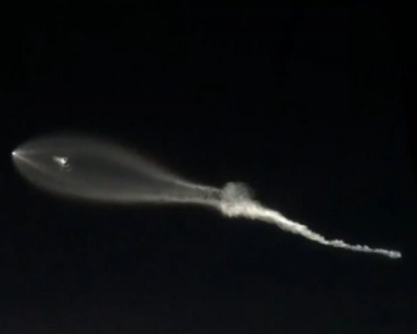 Американцы приняли летящую по небу ракету за НЛО
