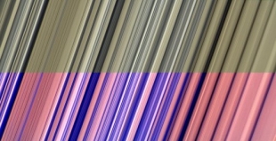 «Кассини» запечатлел кольца Сатурна в поразительной расцветке