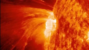 Мощнейшие солнечные вспышки могут породить супервспышку