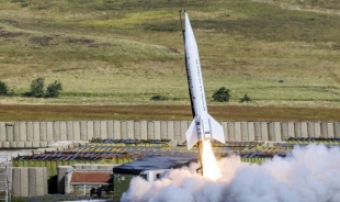 Британцы запустили крупнейшую в истории Англии ракету Skybolt 2
