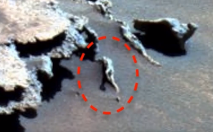 На Марсе обнаружили объект, похожий на фигуру человека