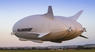 Дирижабль Airlander 10 поможет получить больше данных о Большом Взрыве