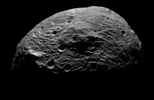 Ученые: крупнейший астероид Веста мог отколоться от Луны