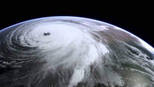 Планетологи делают неутешительные прогнозы: Землю накроют страшные ураганы