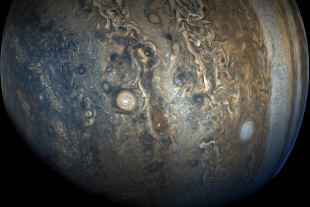 Фото: шикарные фотографии «жемчужных» ураганов Юпитера