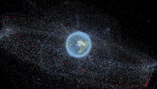 Астрономы: в ближайшем будущем на Землю начнет падать космический мусор
