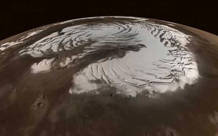 Ученый НАСА поделился с юзерами Интернета снимками зимнего Марса